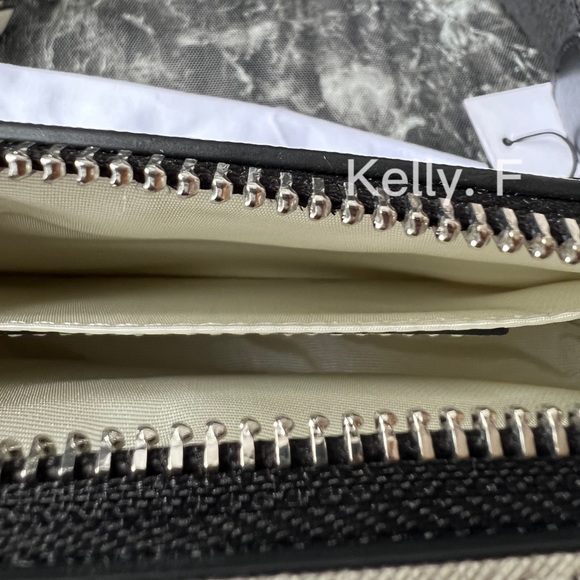 MARC JACOBS snapshot - Picture 4 of 12